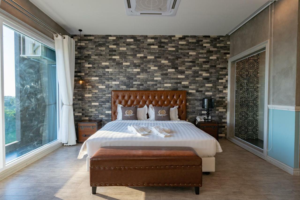 Belle Grand Hotel Udon Thani Exterior photo